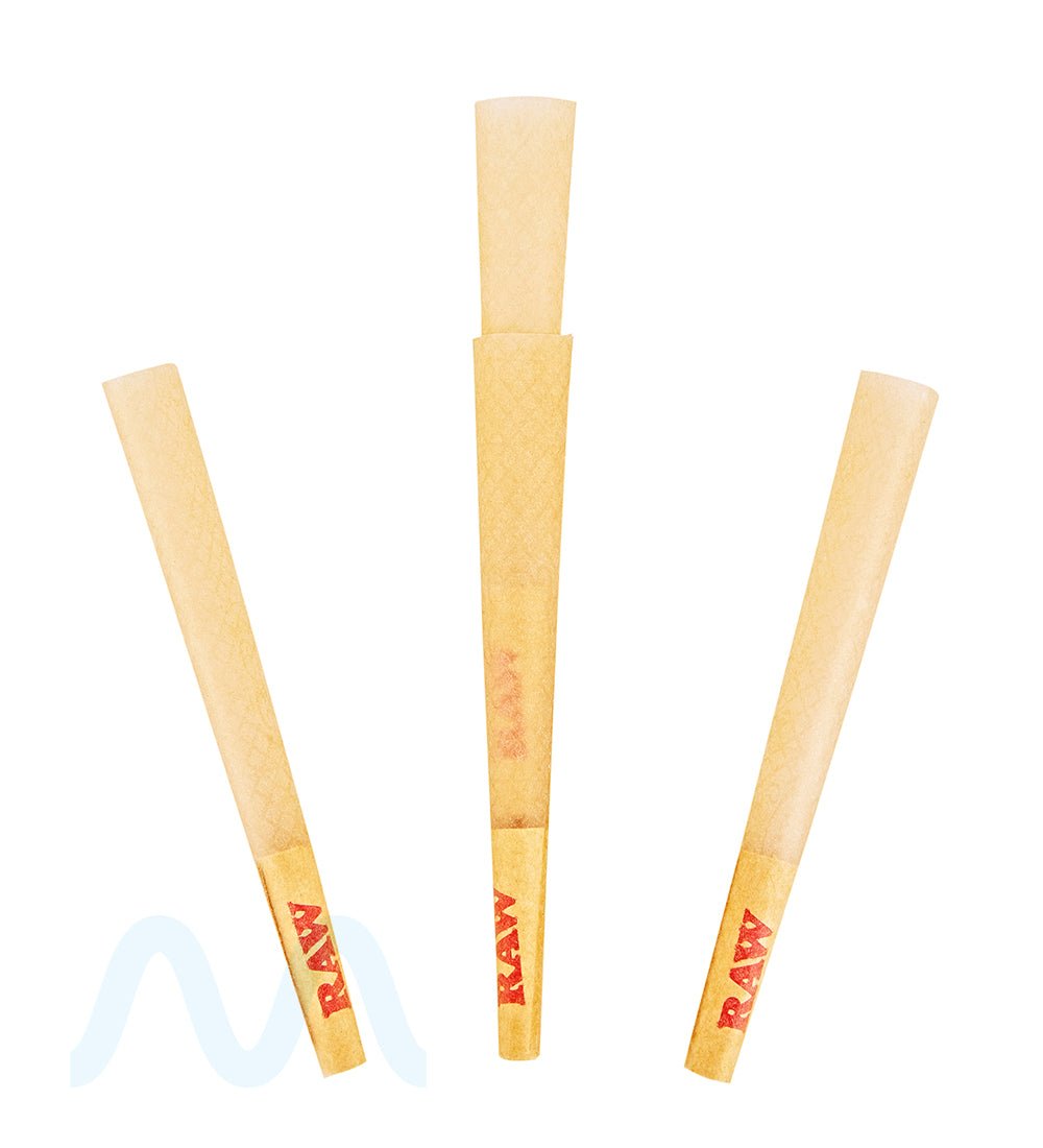 RAW | Classic 1 1/4 Size Pre - Rolled Cones | 84mm - Unbleached Paper - 900 Count - 3