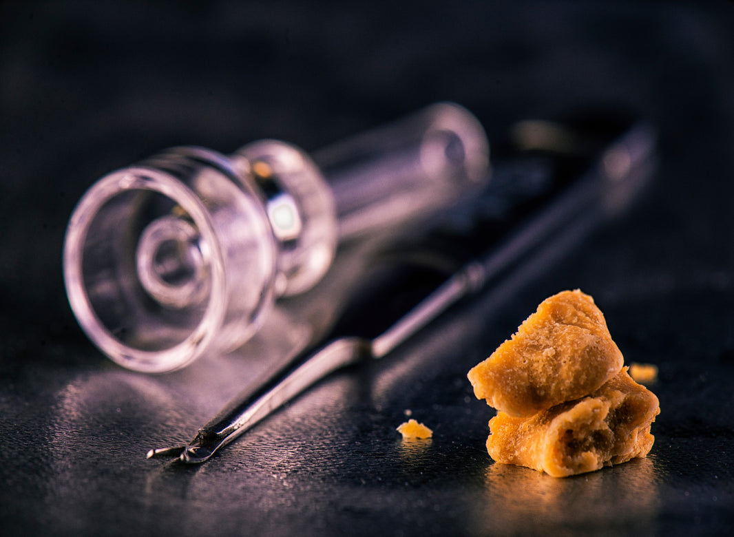 How to Dab Concentrates with Dab Rigs: A Complete Guide - Gamut Packaging