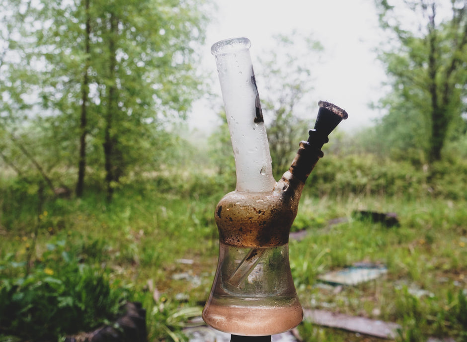 Why Your Bong Smells Bad The Causes And How To Fix It