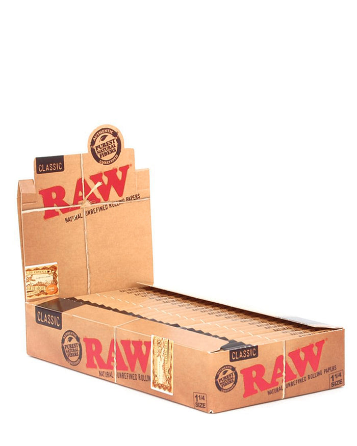 RAW | 'Retail Display' 1 1/4 Size Rolling Papers | 83mm - Classic - 24 Count Image