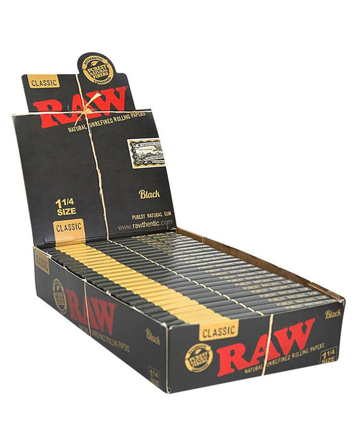 RAW | 'Retail Display' 1 1/4 Size Black Natural Rolling Papers | 83mm - Classic - 24 Count Image